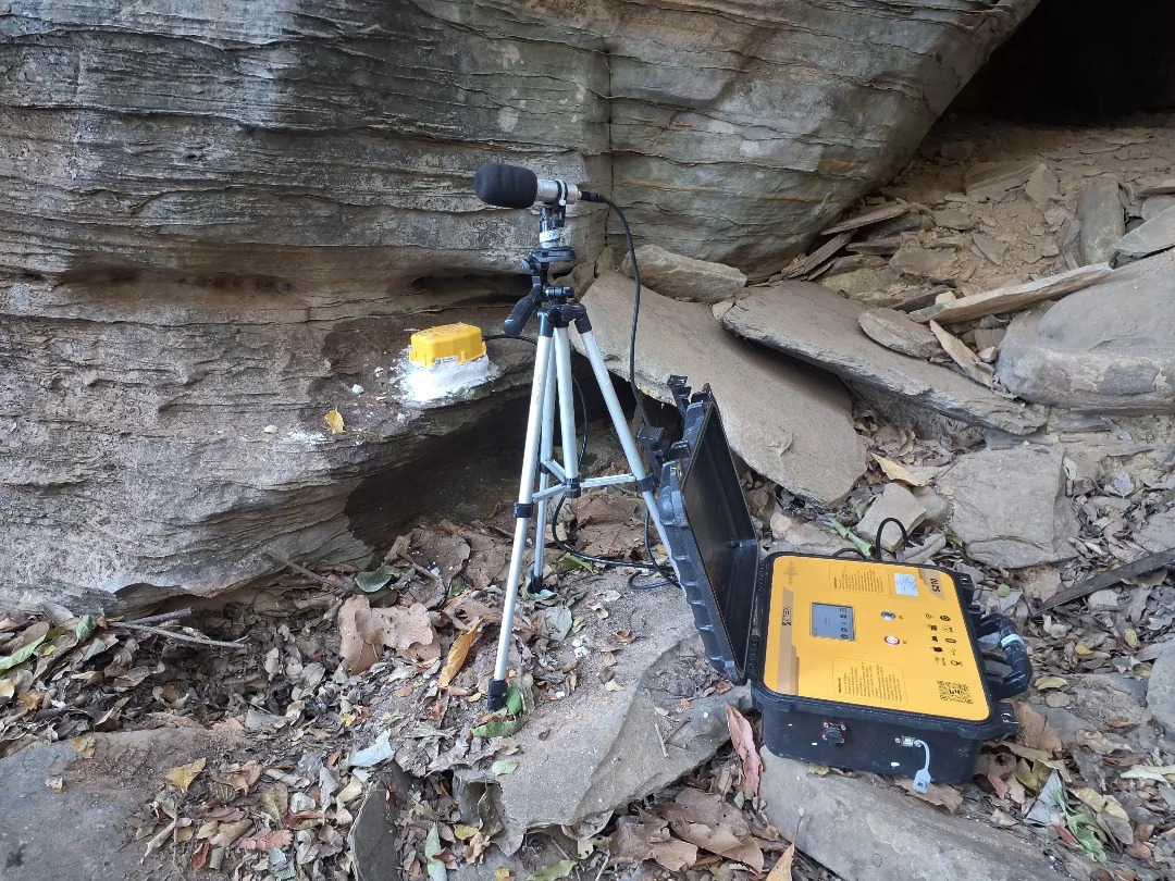 Medição de Sismografia próximo às cavidades naturais